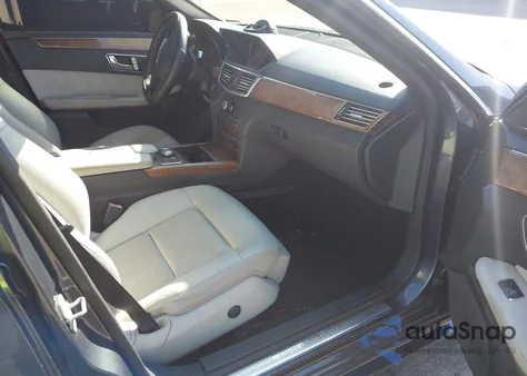 2011 Mercedes-Benz E 350 из США, поврежденный, VIN WDDHF5GB9BA417710